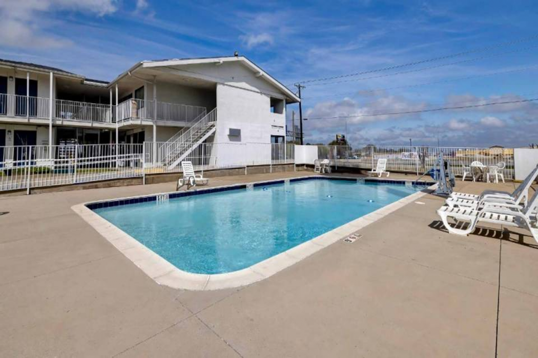 Motel6 Denton, TX - UNT 34/60