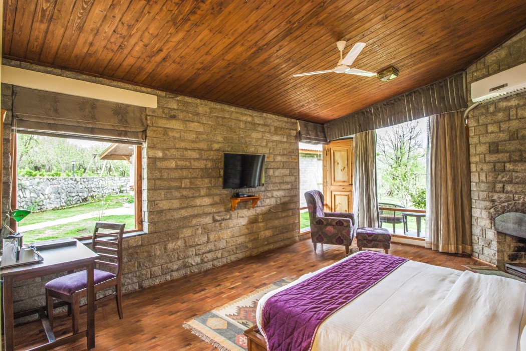 Larisa Resort Manali 41/114