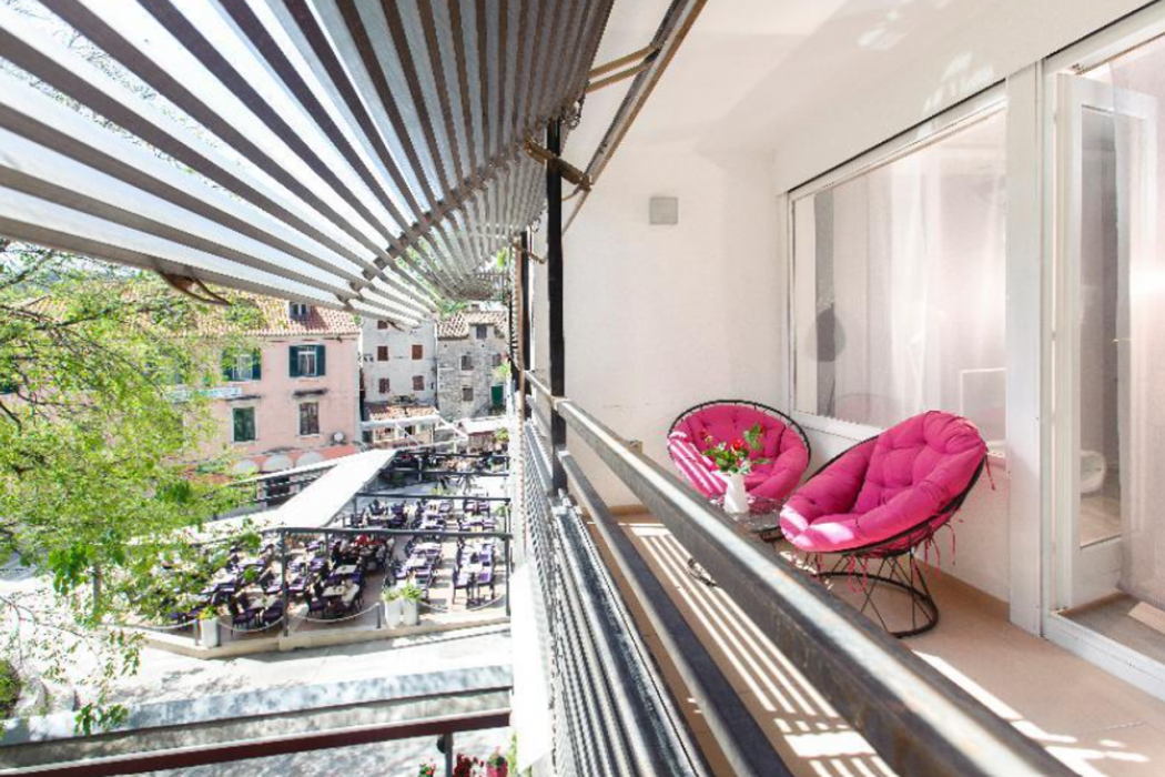 Prior Suites Split 26/50
