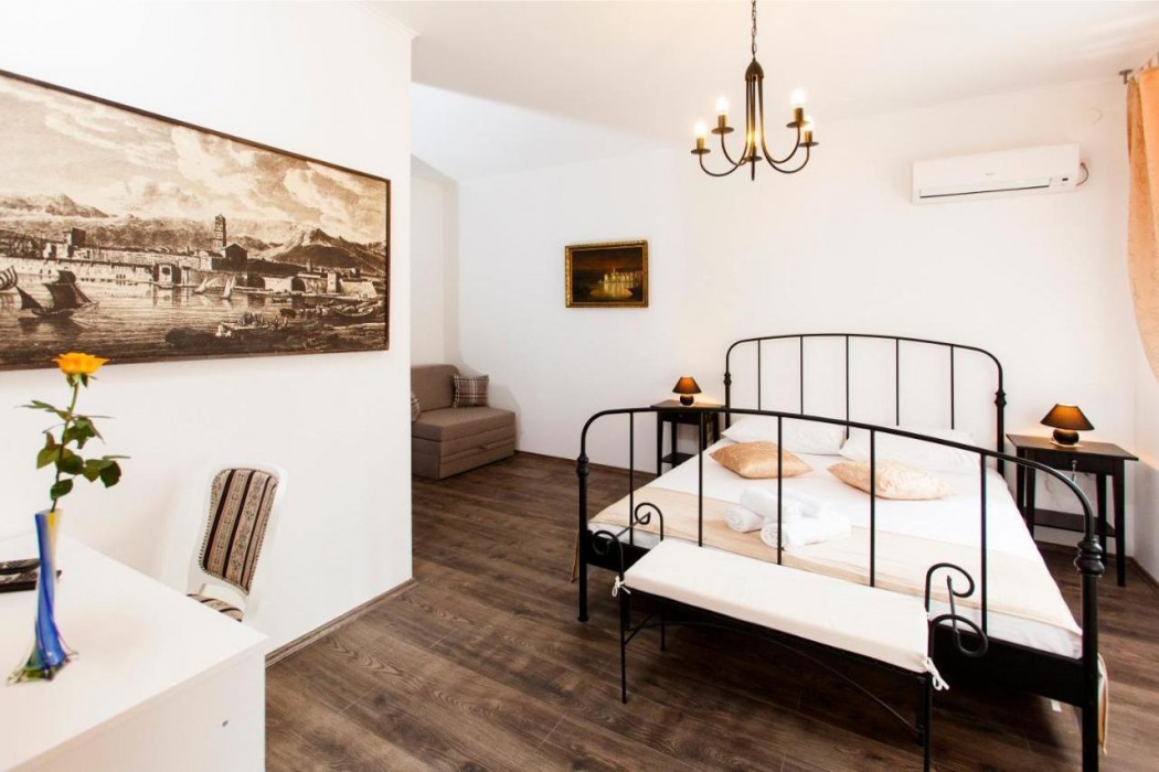 Prior Suites Split 9/50