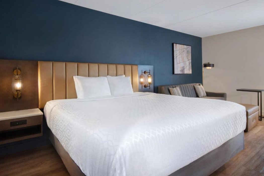 Best Western Plus Meadowlands 10/27