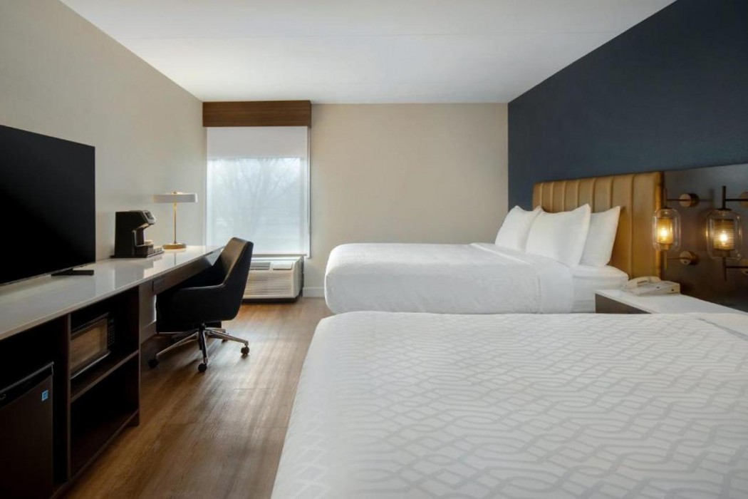 Best Western Plus Meadowlands 11/27