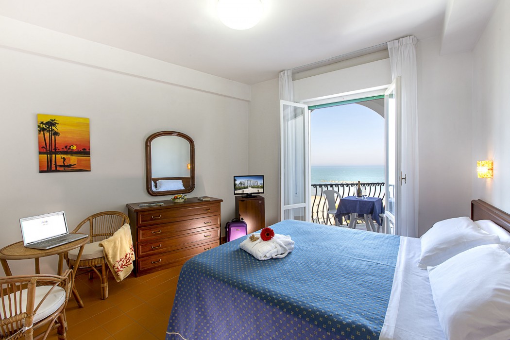 Grand Hotel Excelsior 25/66