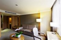 Apollo Hotel 37/83