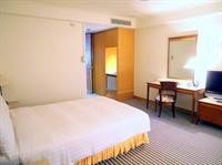 Apollo Hotel 67/83