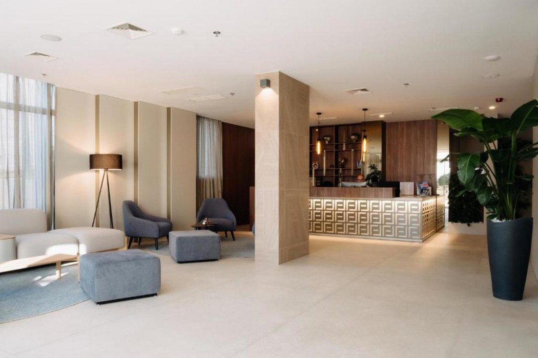 Hotel Fanat 6/76