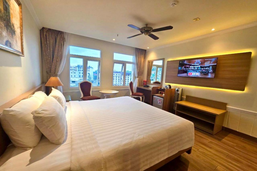 Tulip Hotel 2 25/66