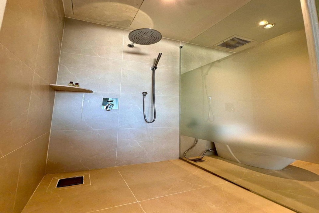 Tulip Hotel 2 63/66