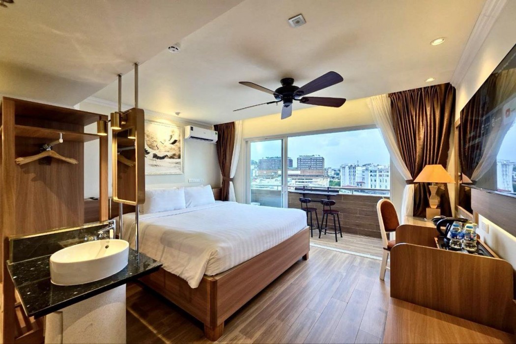 Tulip Hotel 2 26/66