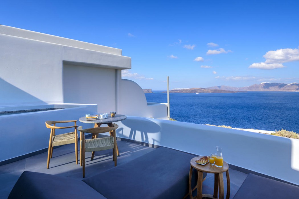 Neptune Luxury Spa Suites 6/72
