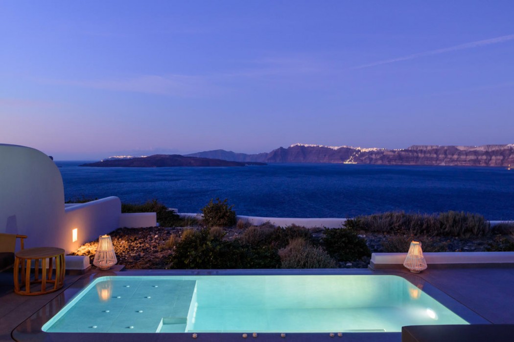 Neptune Luxury Spa Suites 7/72
