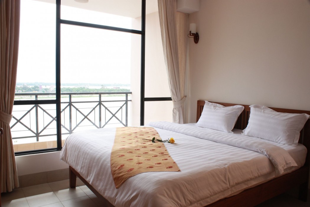 Lux Riverside Hotel & Apartment 32/99