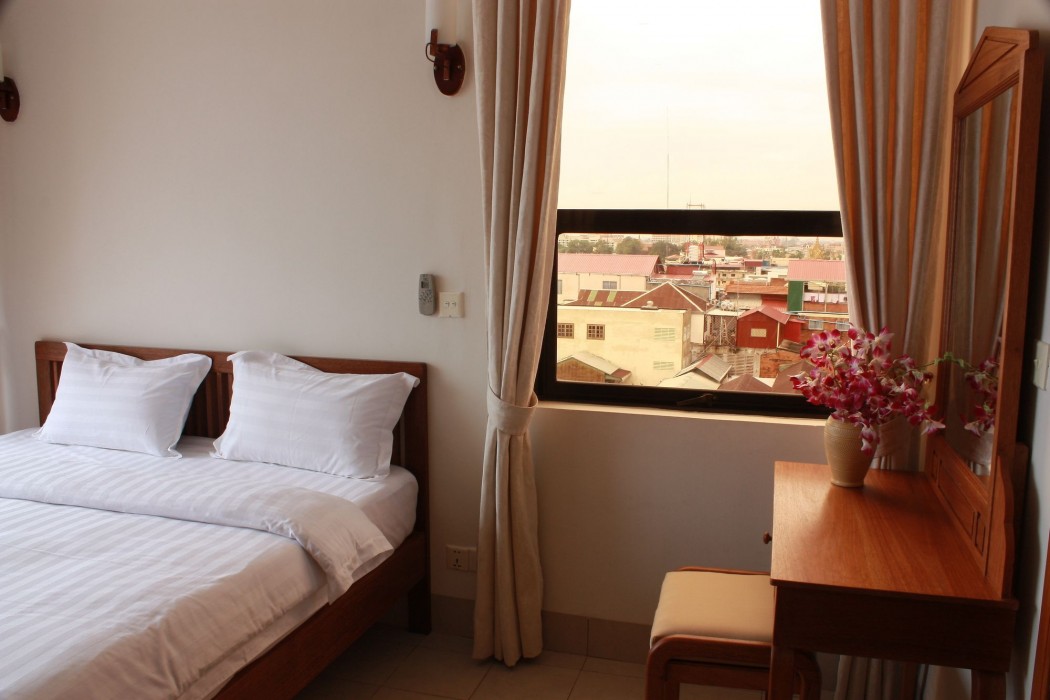 Lux Riverside Hotel & Apartment 28/99
