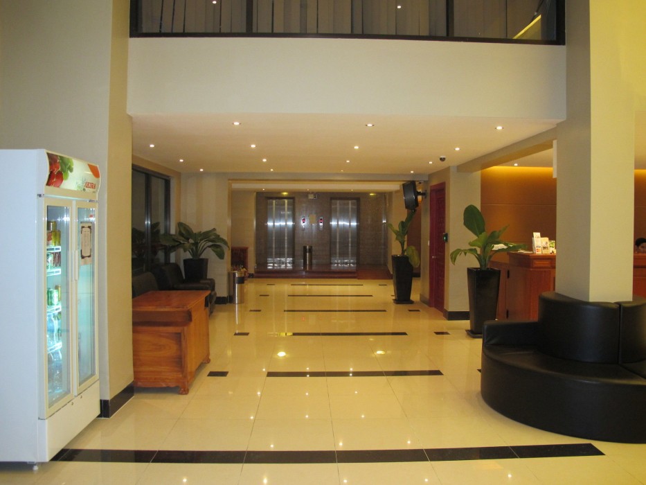 Lux Riverside Hotel & Apartment 69/99