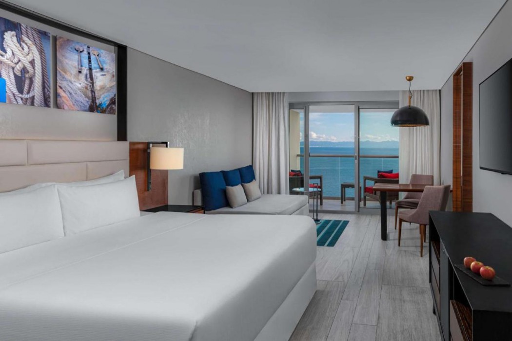 Hilton Vallarta Riviera All-Inclusive Resort 12/66