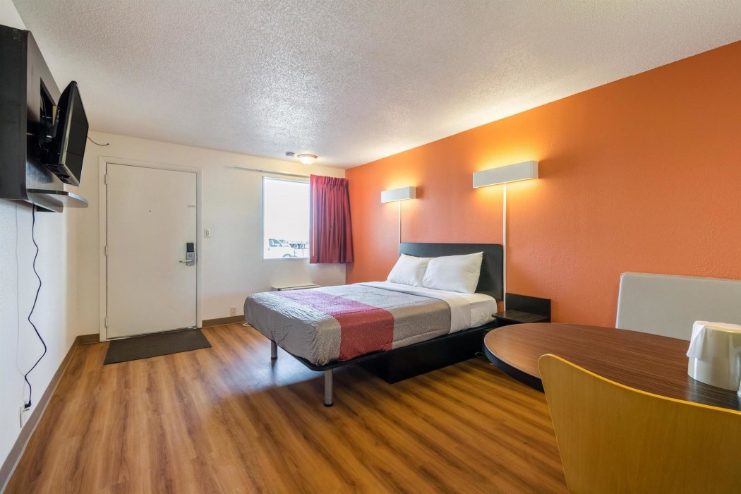 Motel 6 Indianapolis IN - South (ex Americas Best Inn South) 13/46