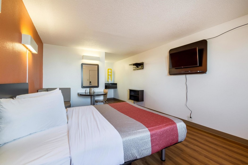 Motel 6 Indianapolis IN - South (ex Americas Best Inn South) 15/46