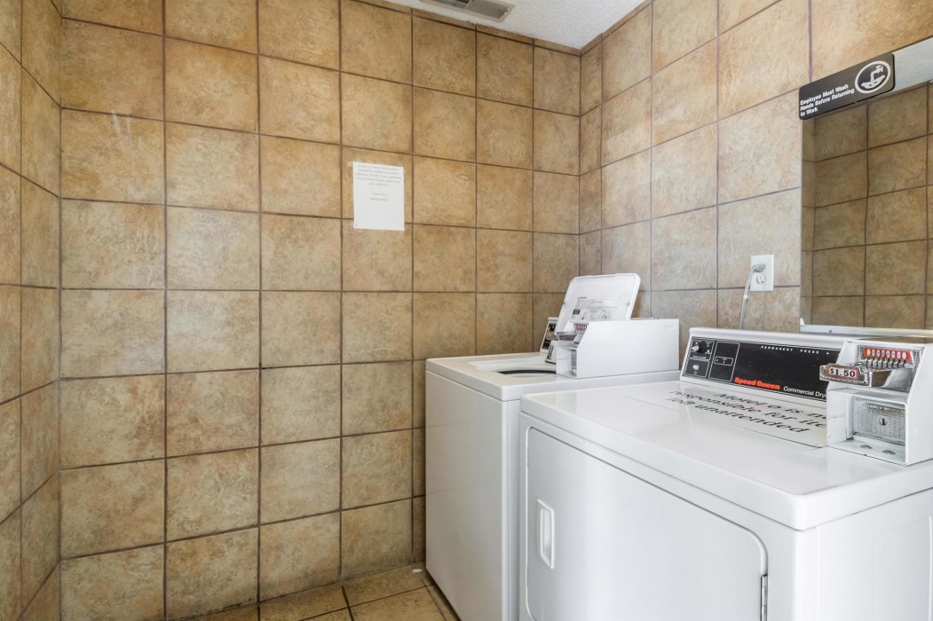 Motel 6 Indianapolis IN - South (ex Americas Best Inn South) 11/46