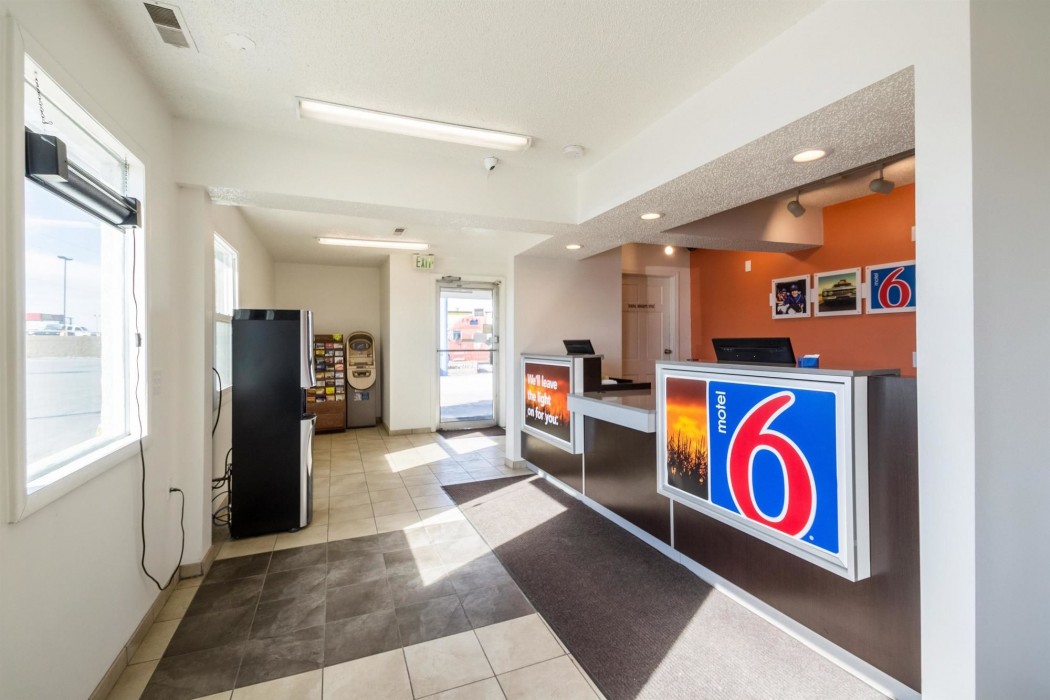 Motel 6 Indianapolis IN - South (ex Americas Best Inn South) 20/46