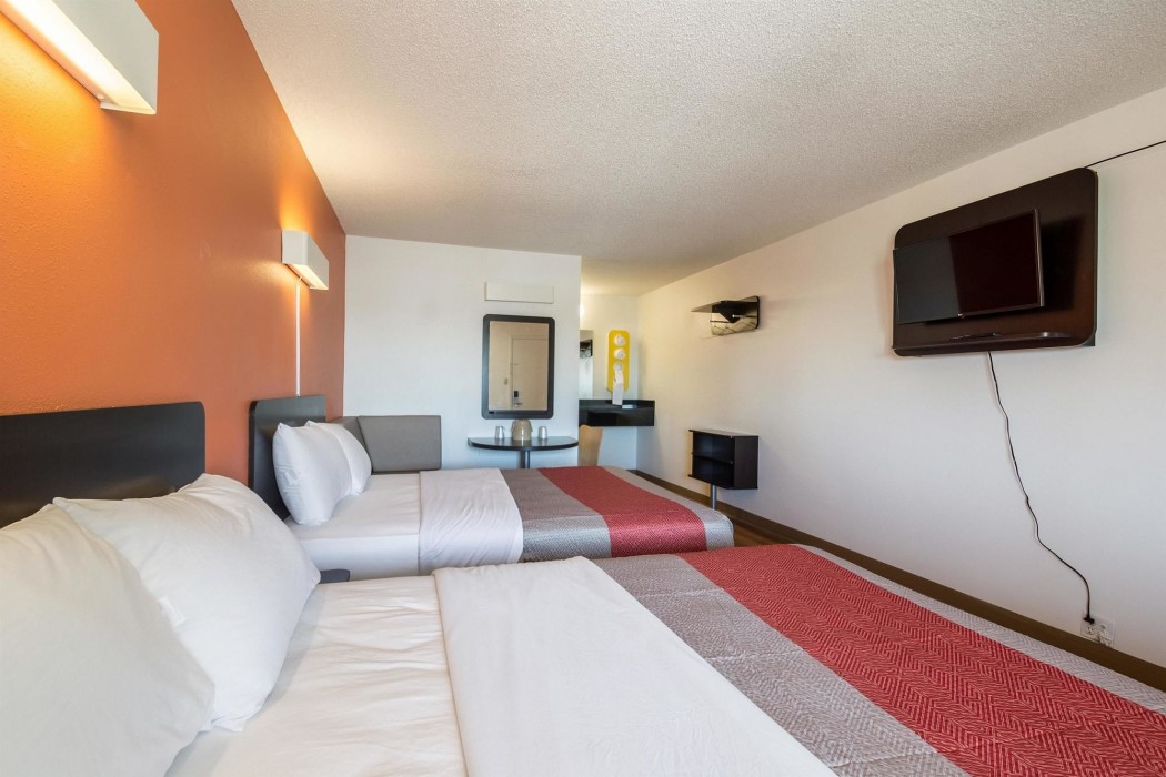 Motel 6 Indianapolis IN - South (ex Americas Best Inn South) 18/46