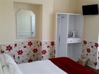Central Hotel 34/63