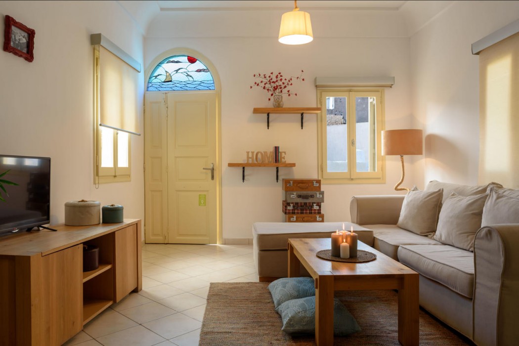 Suite Home Santorini 34/75