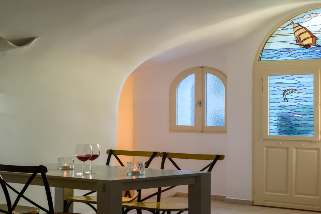 Suite Home Santorini 24/75
