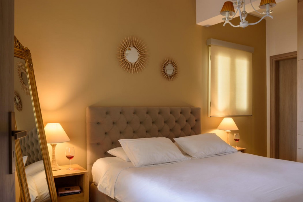Suite Home Santorini 32/75