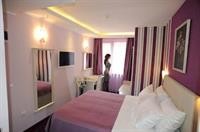 Hotel Adria 33/84