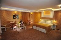 Hotel Adria 17/84