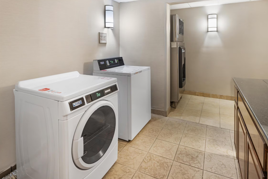 Best Western Plus Miamisburg-Dayton Suites, Banquets & Hotel 13/17