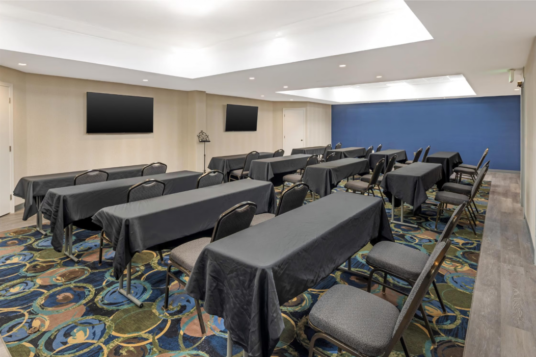 Best Western Plus Miamisburg-Dayton Suites, Banquets & Hotel 12/17