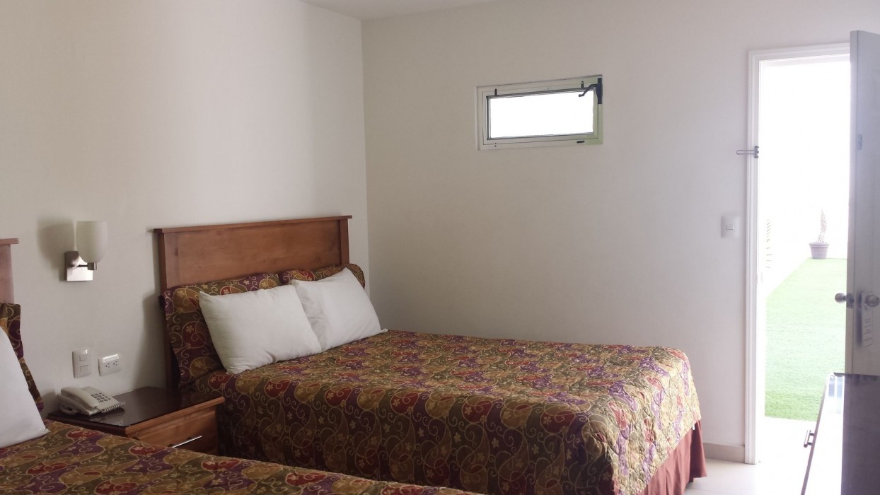 Hotel Baja 12/26