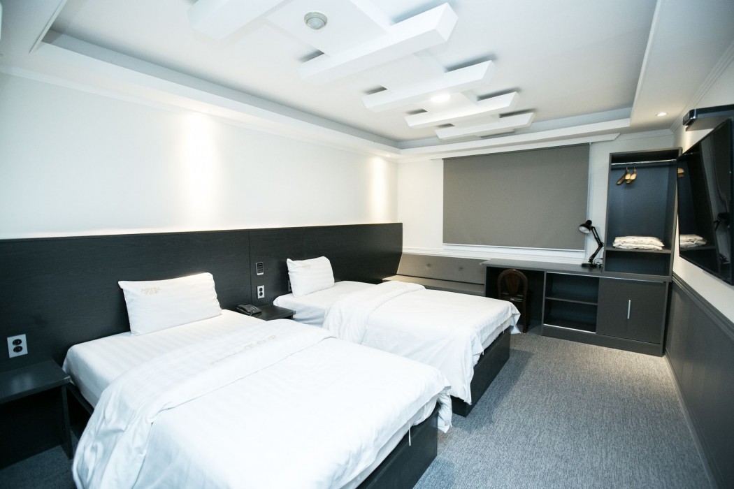 Top Hotel 27/56