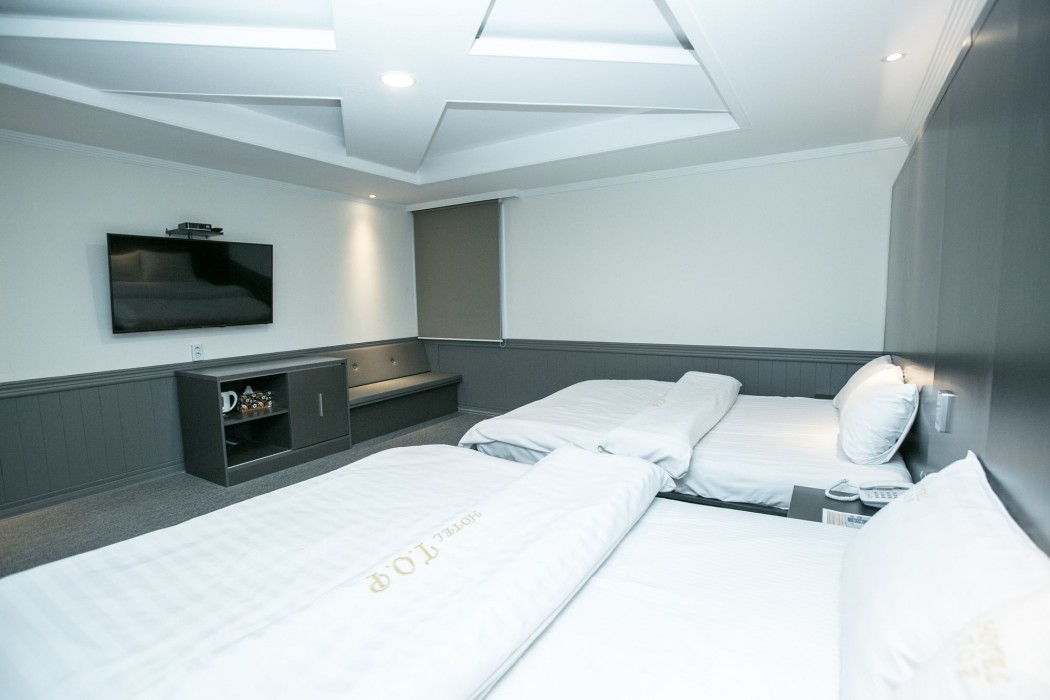 Top Hotel 30/56