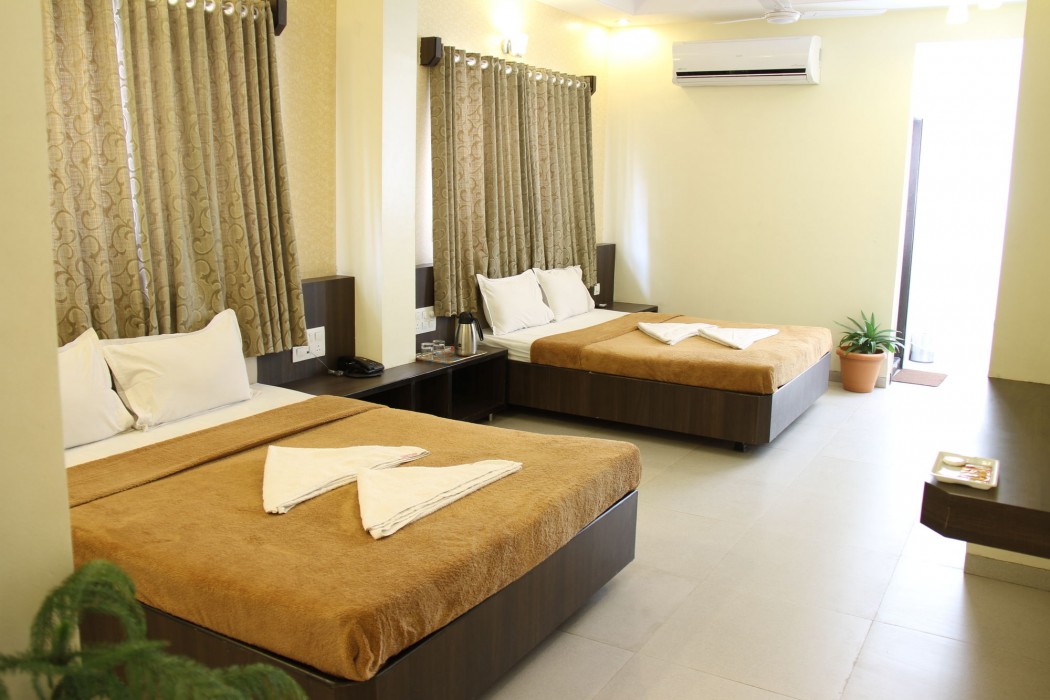 Hotel Sai Gurusthan 57/70