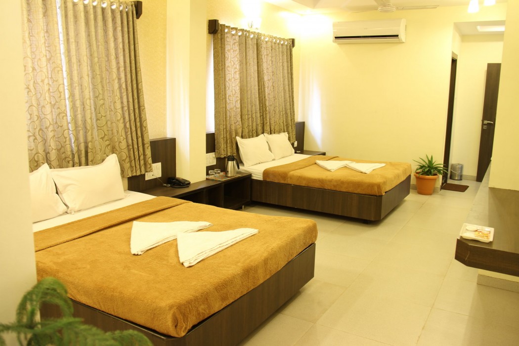 Hotel Sai Gurusthan 54/70