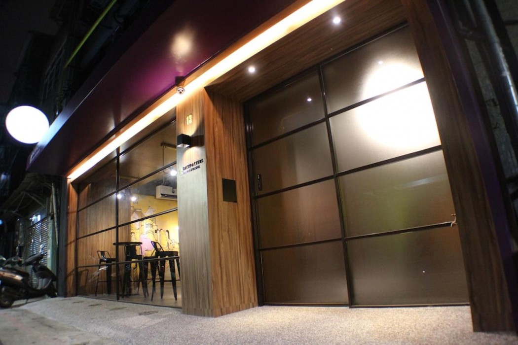 Backpackers Hostel-Ximending Branch photo1