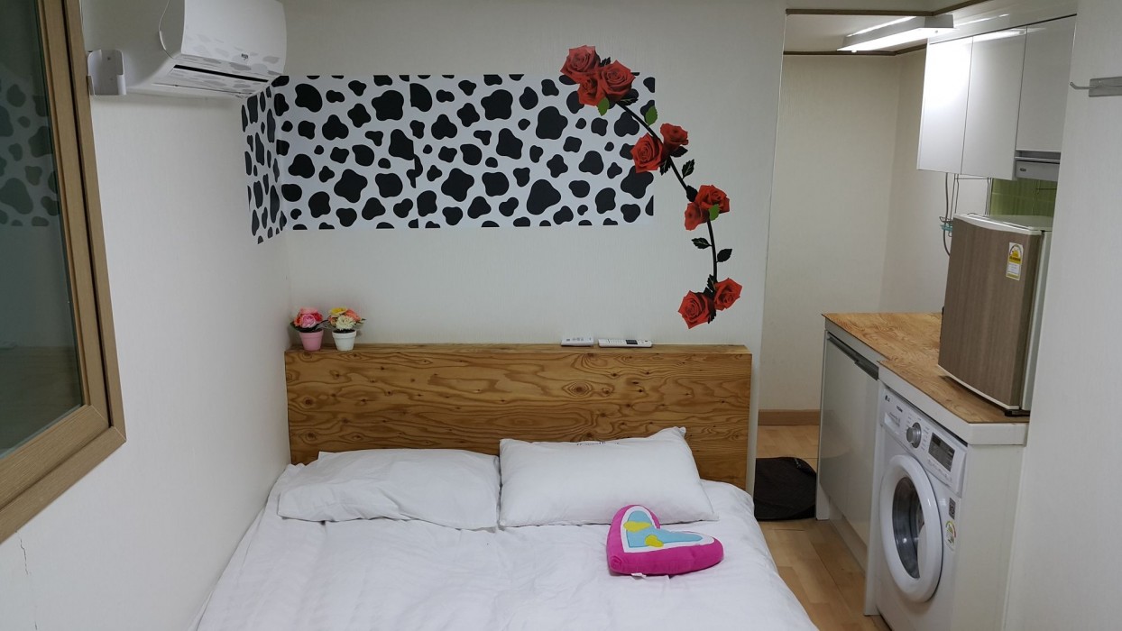 Myeongdong Guesthouse 24/75
