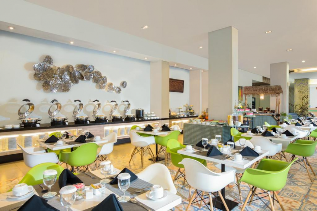KHAS Surabaya Hotel 36/61