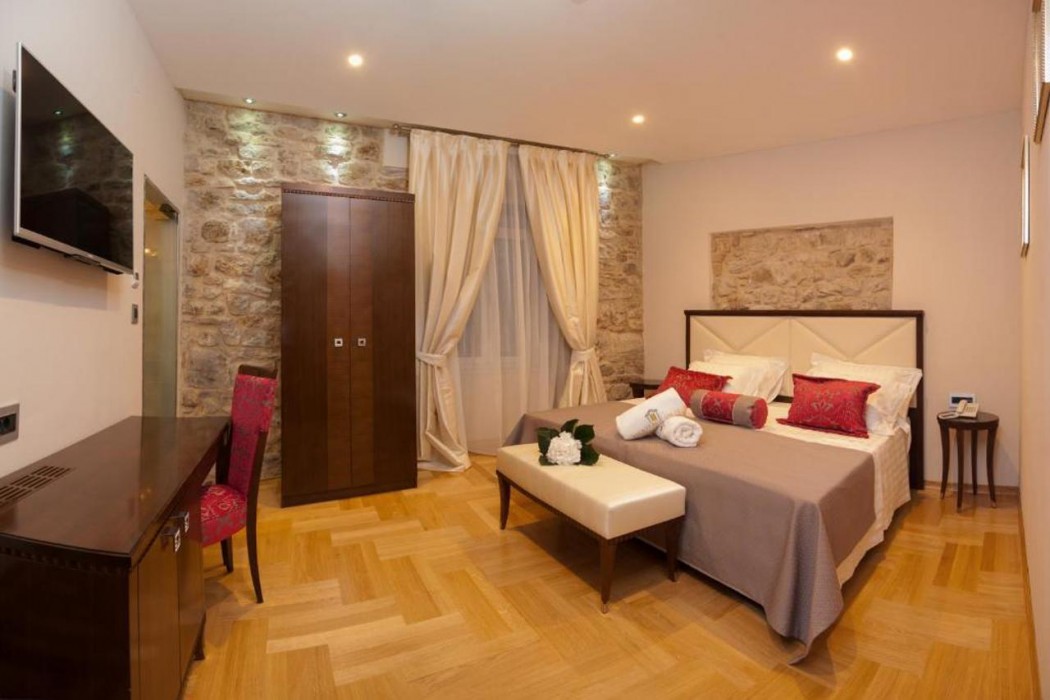 Heritage Hotel Antique Split 12/60