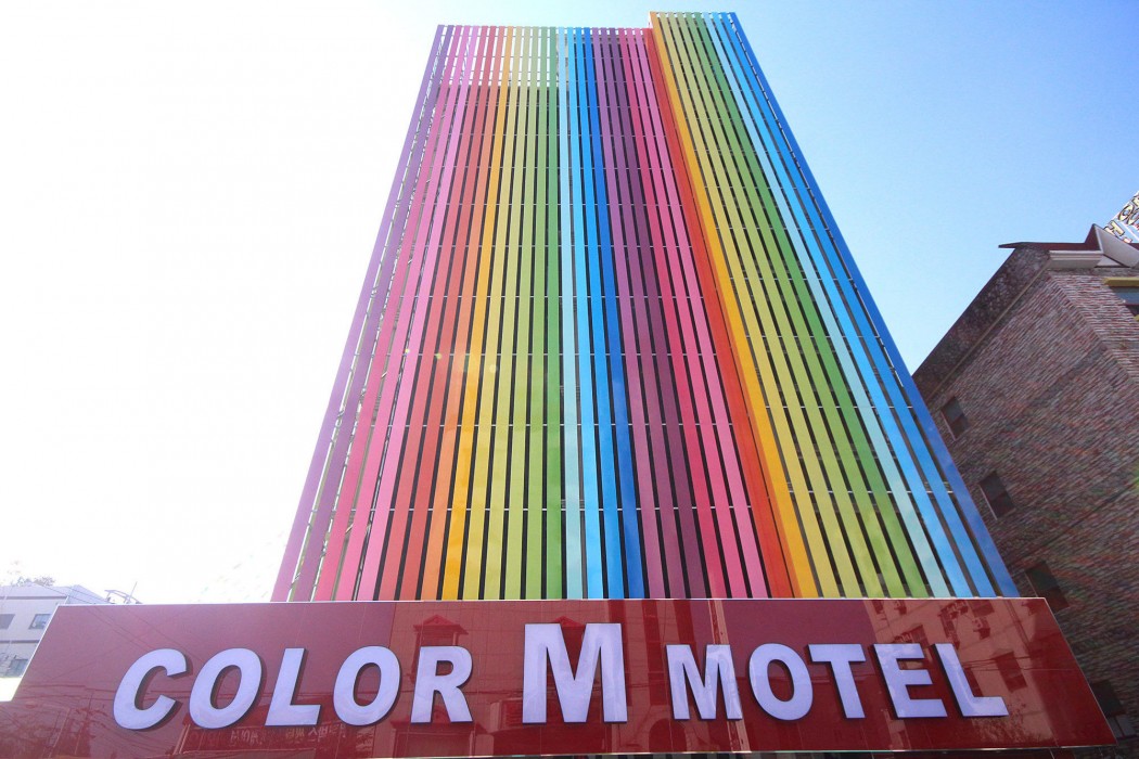 Color M Motel 64/85