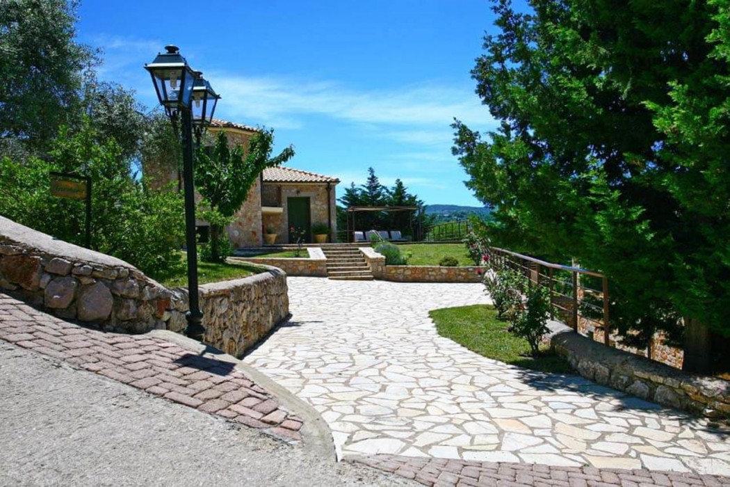 Asplathia Villas in LEFKADA
