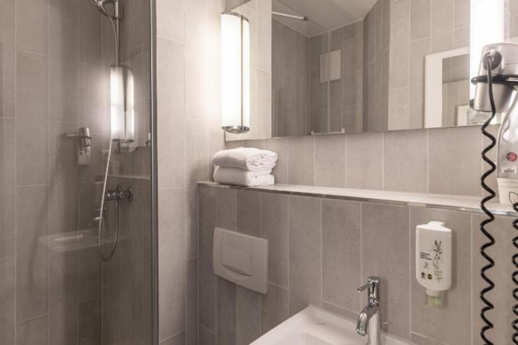 B&B HOTEL Aachen City-Ost 24/36