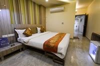 OYO Premium Assi Ghat 25/50