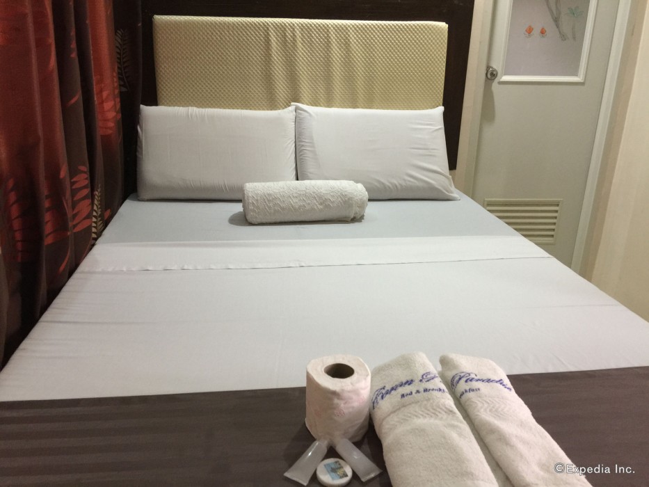 Coron Paradise Bed &amp; Breakfast 11/64
