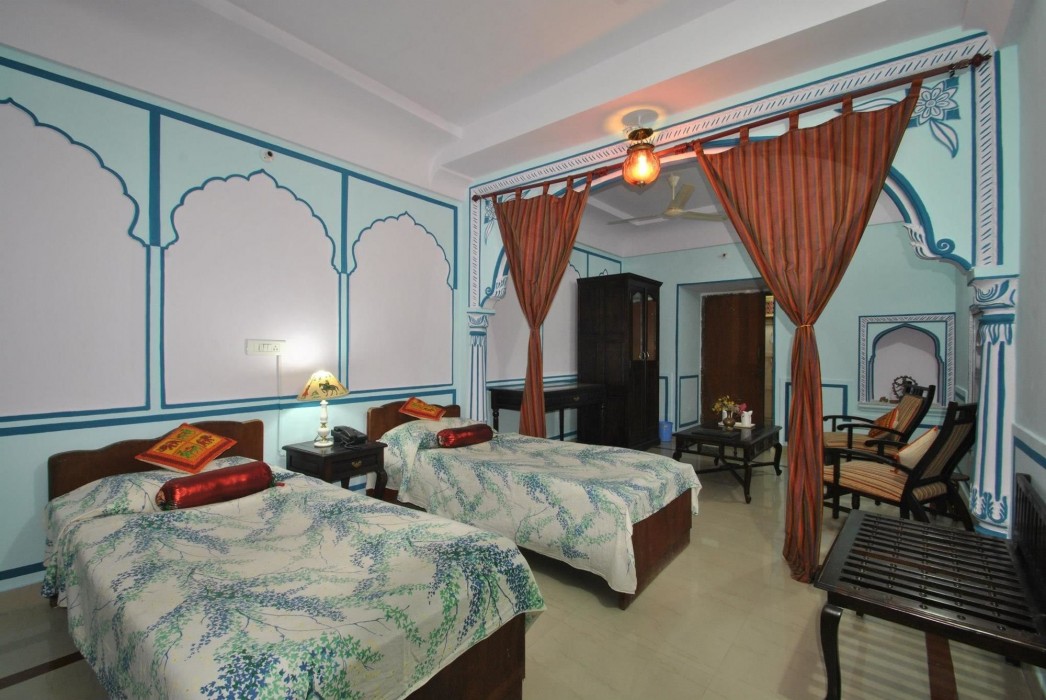 Rawla Mrignayani Palace 22/67
