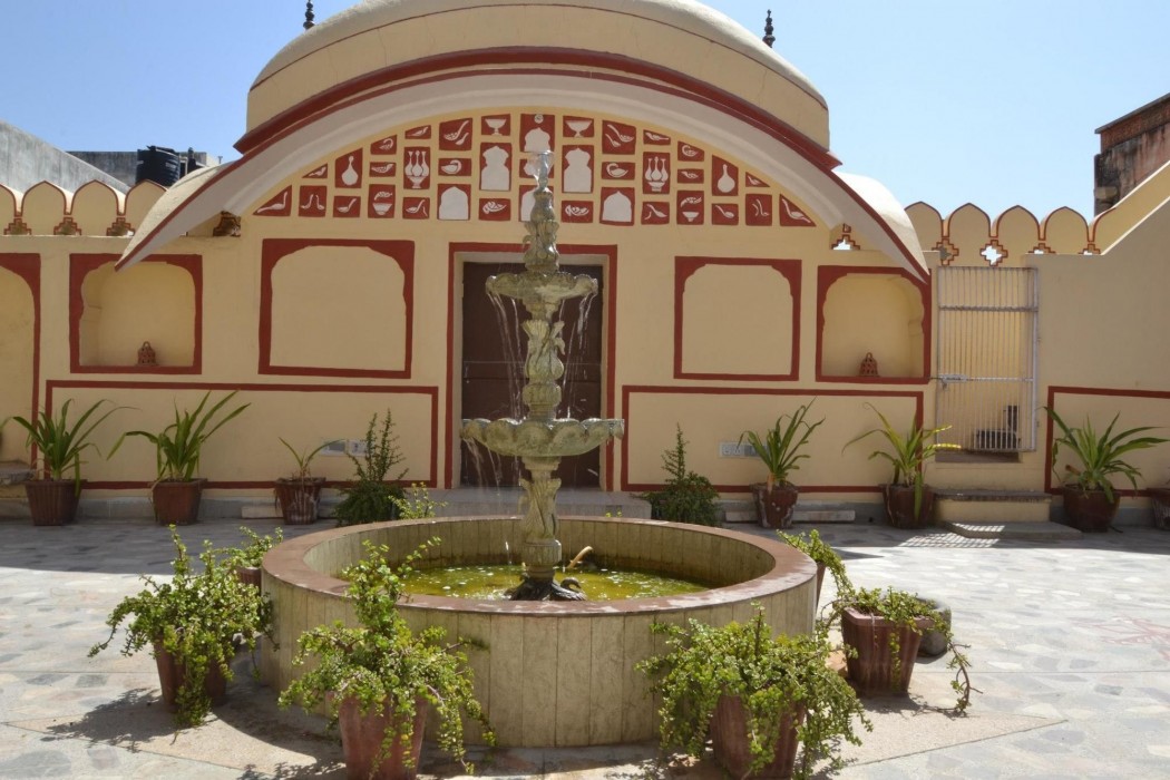 Rawla Mrignayani Palace 35/67