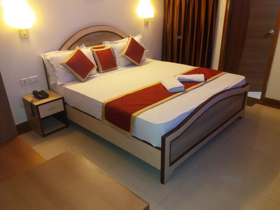Hotel Kings Corner 74/99