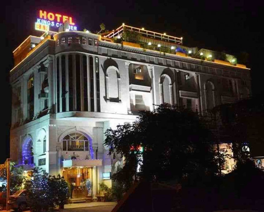 Hotel Kings Corner 31/99